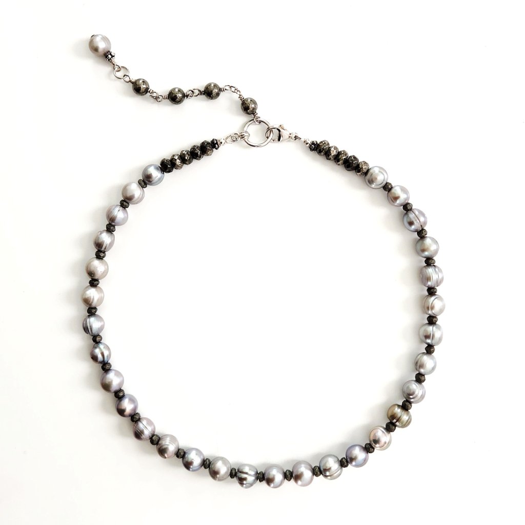 Silver Freshwater Pearl Necklace 108$